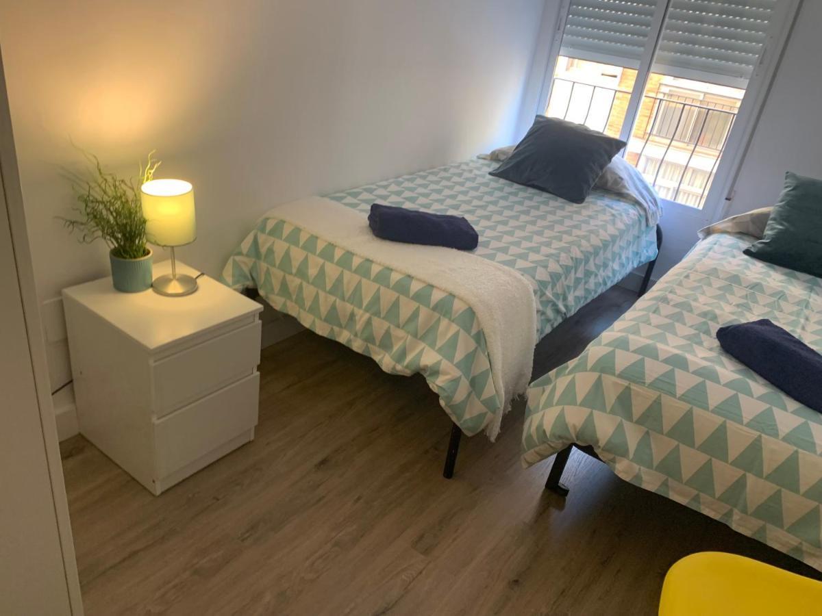Centro Grupos Malaga Parking Gratis 3 Apartment ภายนอก รูปภาพ